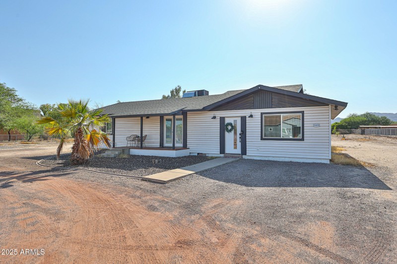 Modern Ranch Style Exterio