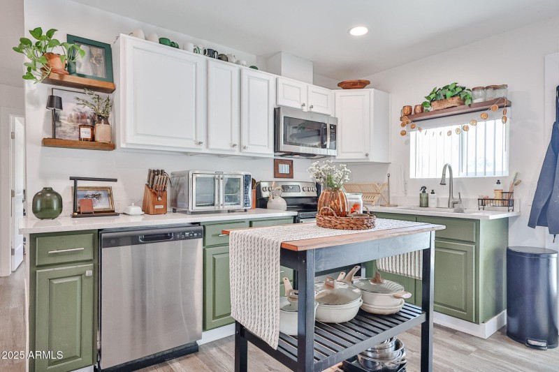 Stainless appliances