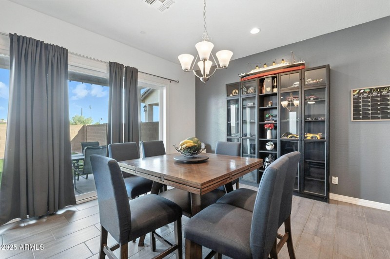 13-web-or-mls-Phelps-13