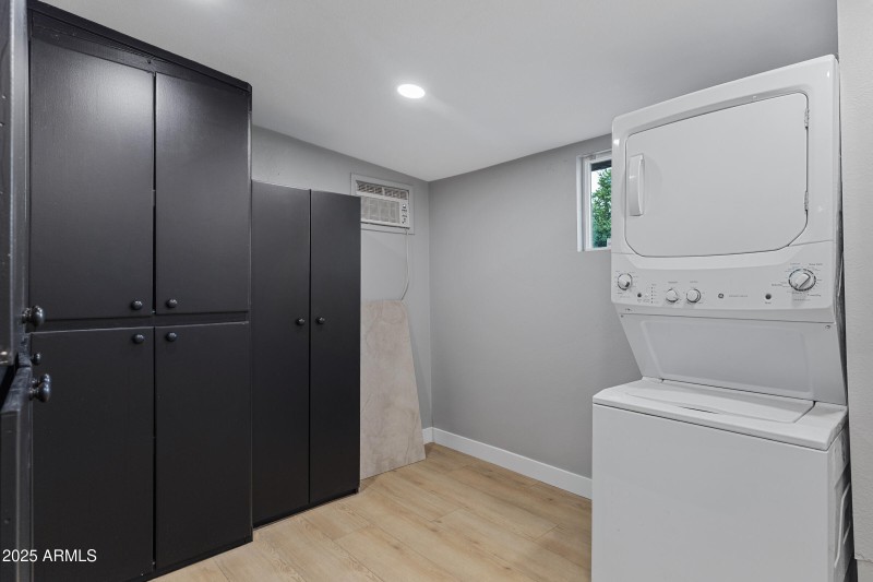 11020 N 39th St-17