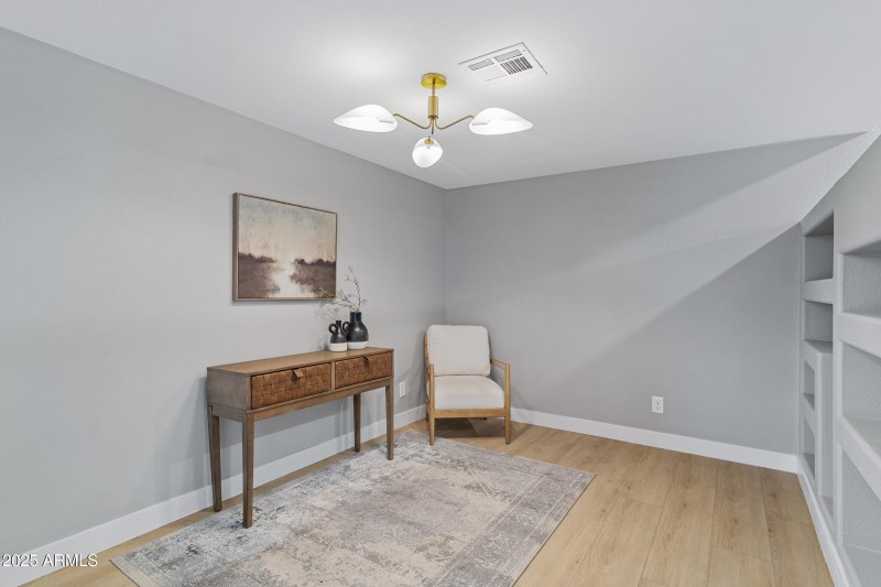 11020 N 39th St-24