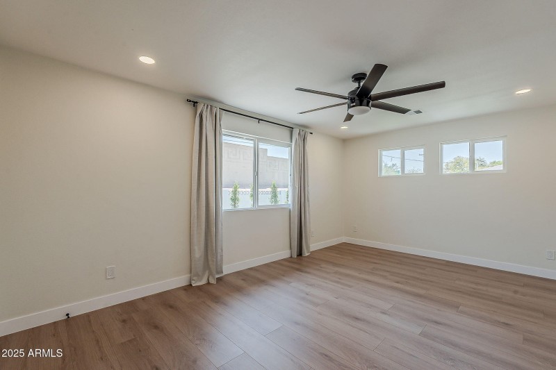 24-web-or-mls-Riviera--24