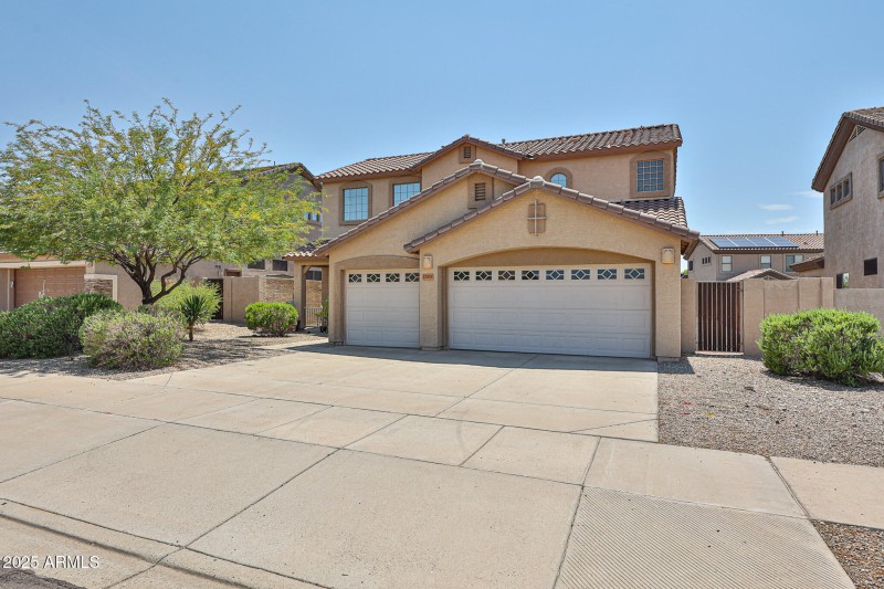 3 Car Garage