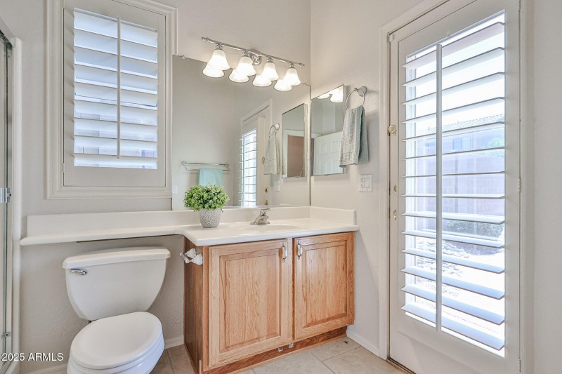 Bath on Main Level/Pool Bath