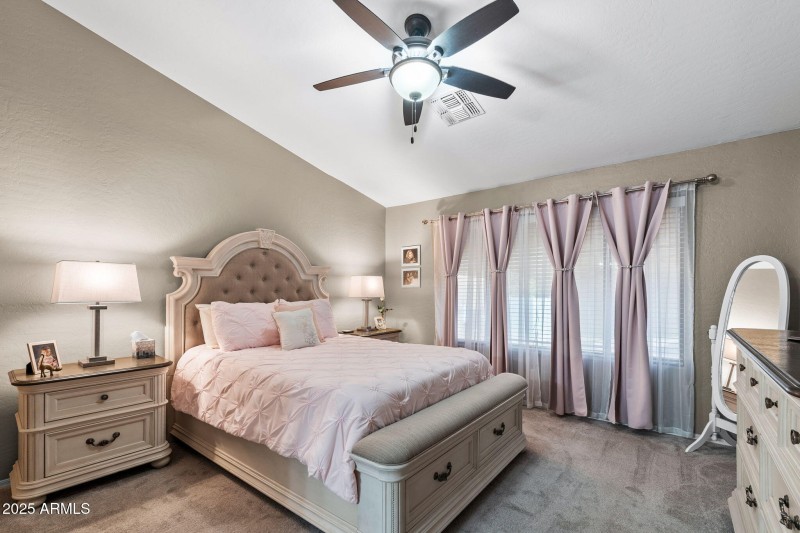 14__2715 E Fawn Dr
