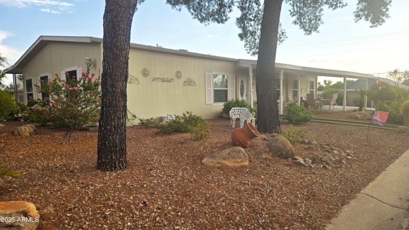 fronT new paTio