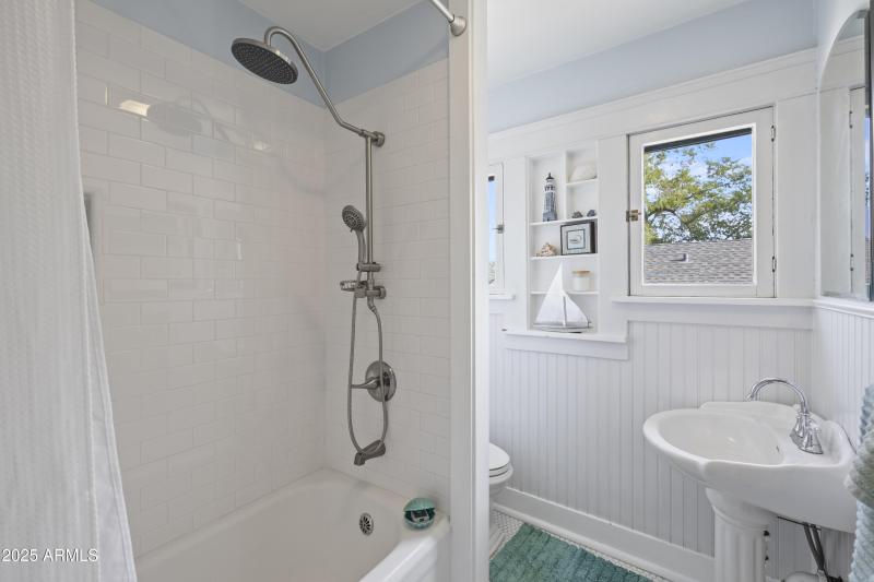 100-Bathroom #1