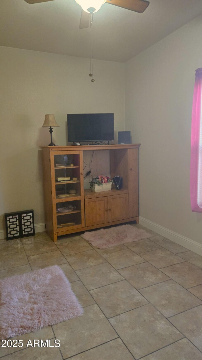 guesT 2rd bedroom