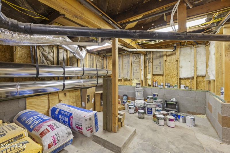 165-Crawlspace