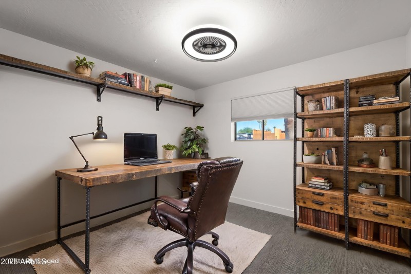 25__2457-E-Ivy-St - Home Office - Indust