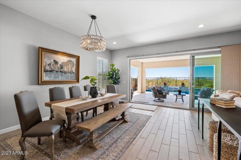 07-Dining Room