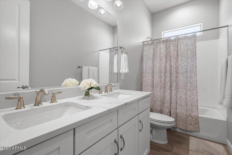 18-Bathroom