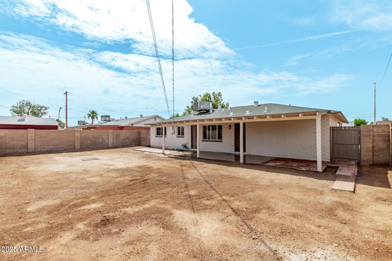 32 West Citrus