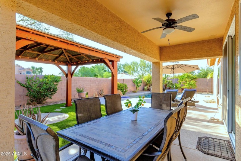 Resort style back yard