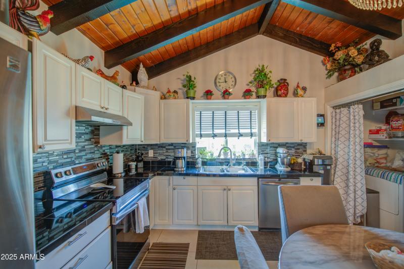 Kitchen 4