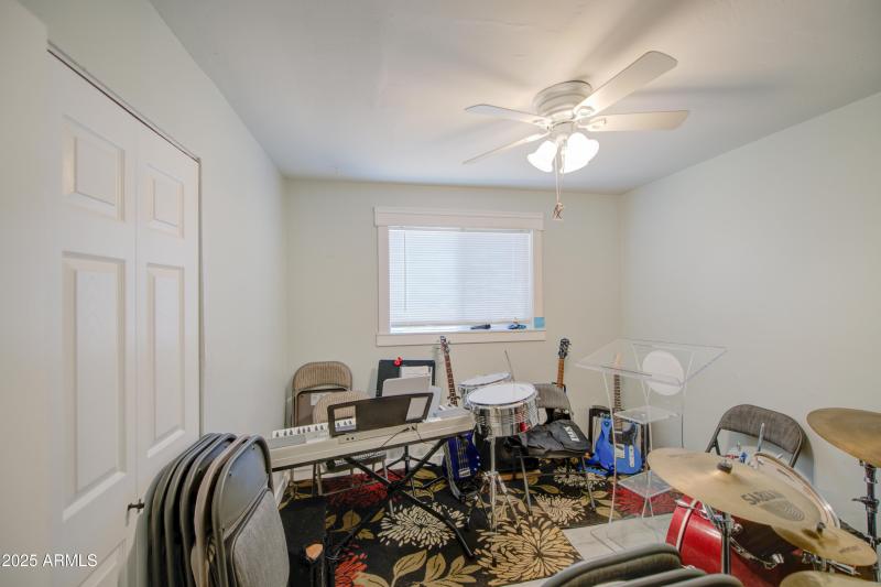 Bedroom 2-pic 1