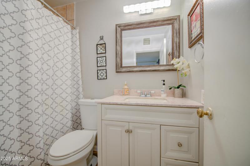 Bathroom 2-pic 1