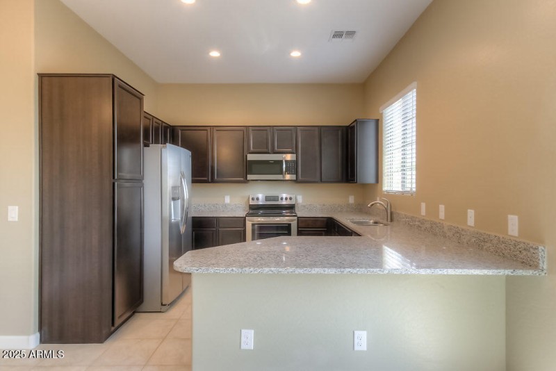Kitchen (5)-SMALL
