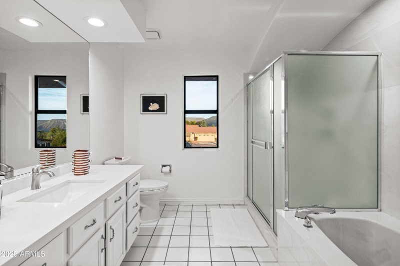 JL_125SycamoreSt-interiors-SideRooms-03