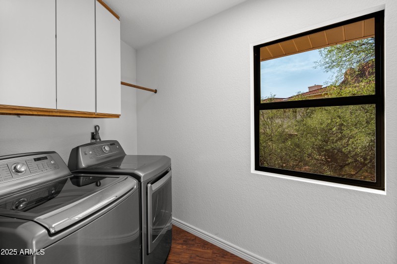 JL_125SycamoreSt-interiors-SideRooms-05