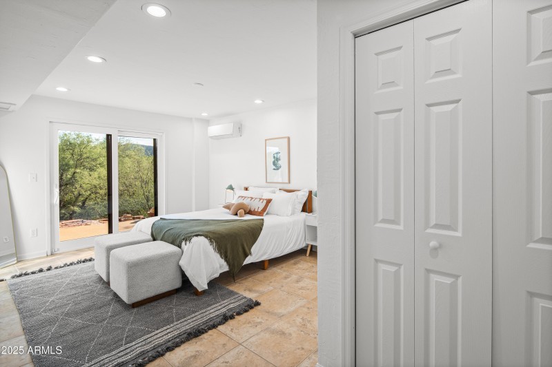 JL_125SycamoreSt-interiors-LowerLevel-08