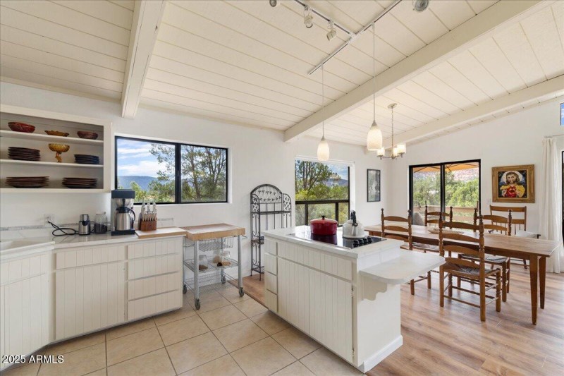 12-Kitchen