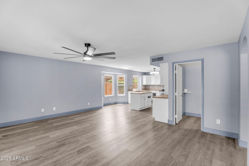 9-web-or-mls-Pennington-09