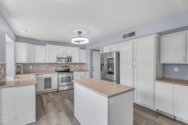 12-web-or-mls-Pennington-12