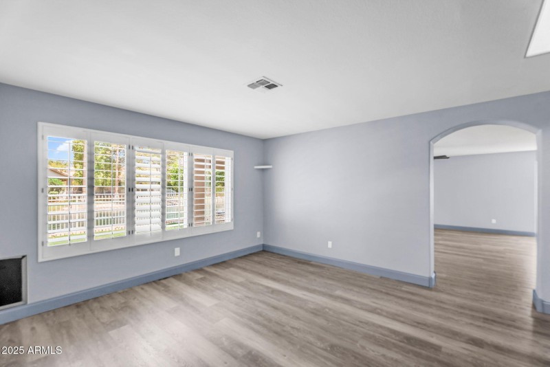 20-web-or-mls-Pennington-20