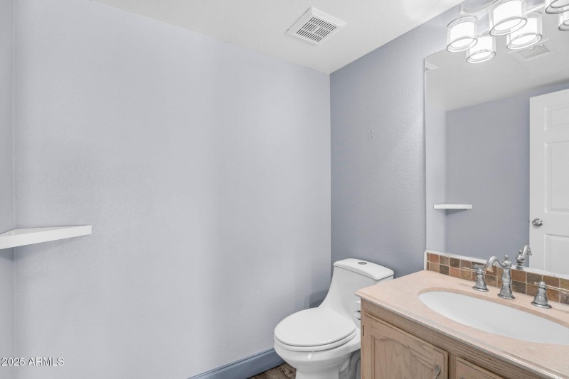 21-web-or-mls-Pennington-21