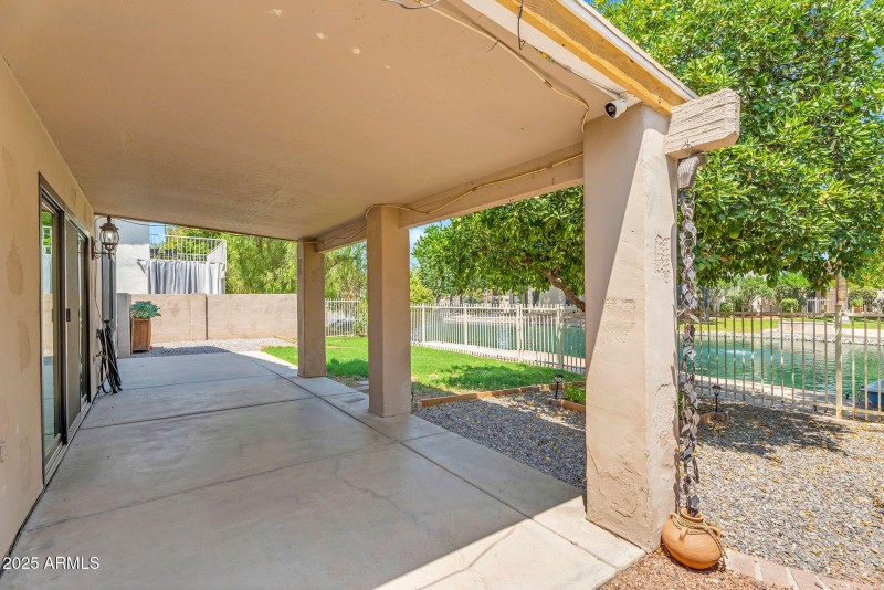 39-web-or-mls-Pennington-39
