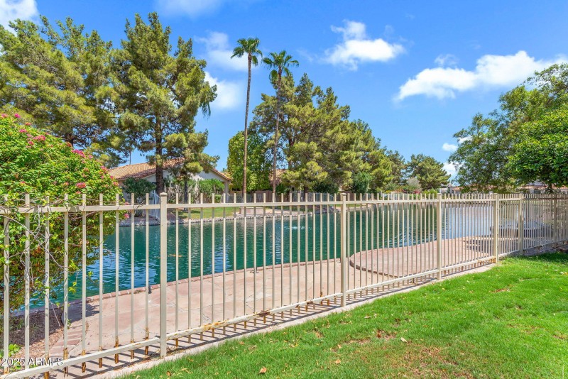 43-web-or-mls-Pennington-43