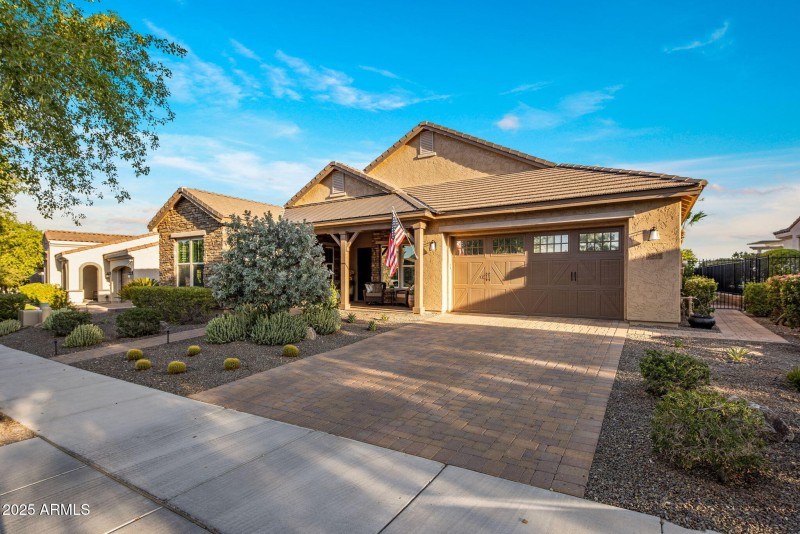 3 Car Garage