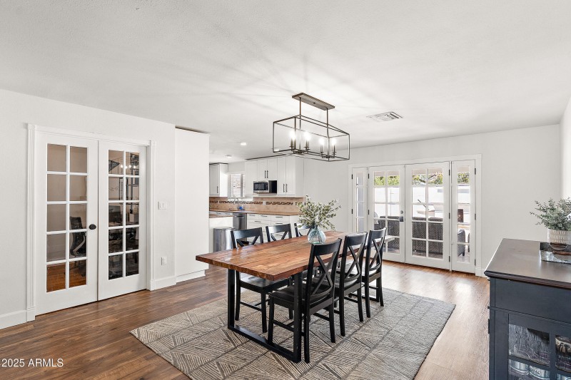 Kitchen/Dining Room