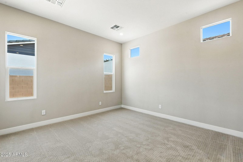 24-web-or-mls-Middlebury-24 (2)
