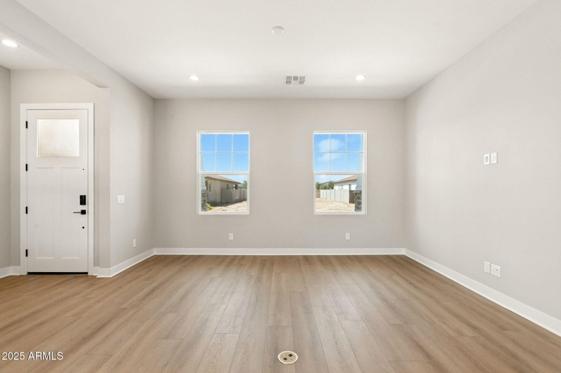 5-web-or-mls-Middlebury-5 (1)