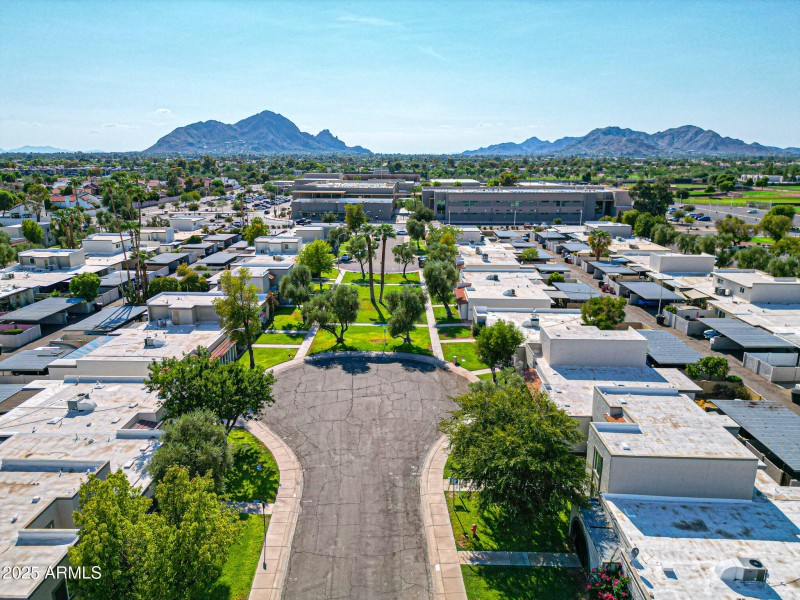 Cul-de-sac lot