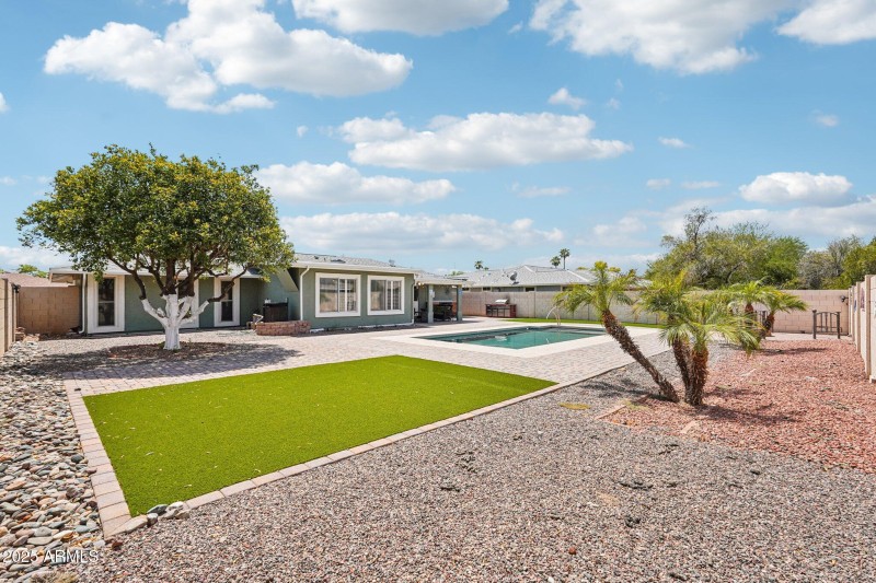 38-web-or-mls-W Brookside Dr-S2308-038