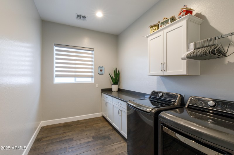7045 Sienna-35