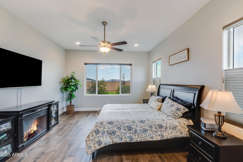 7045 Sienna-24