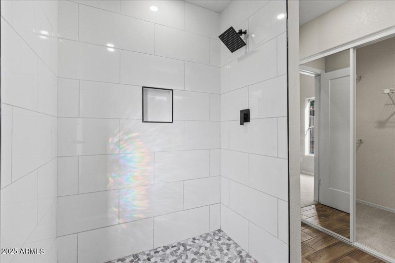 22-Primary shower