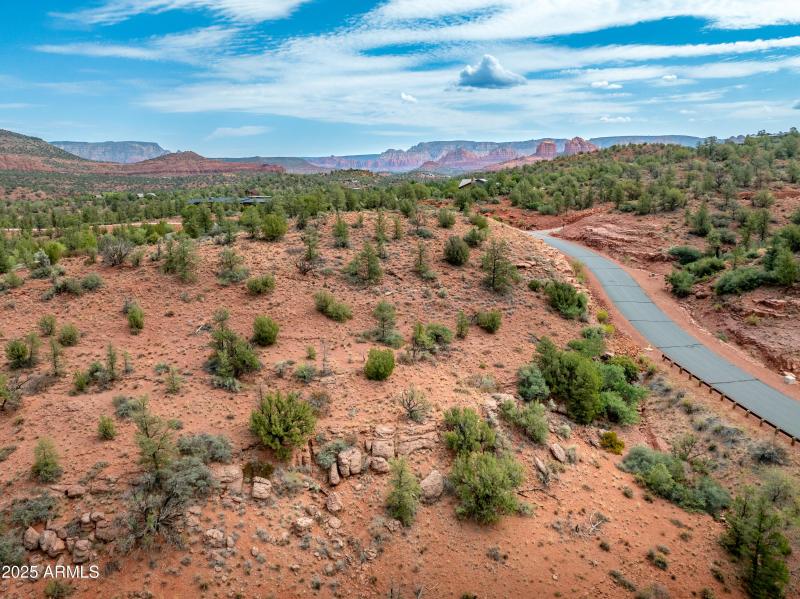 240 Cross Creek