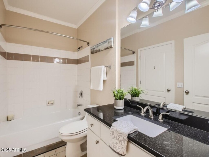 10 3rd Floor Bathroom