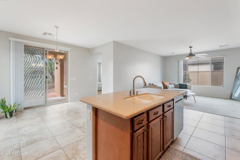 Kitchen & Dining Area