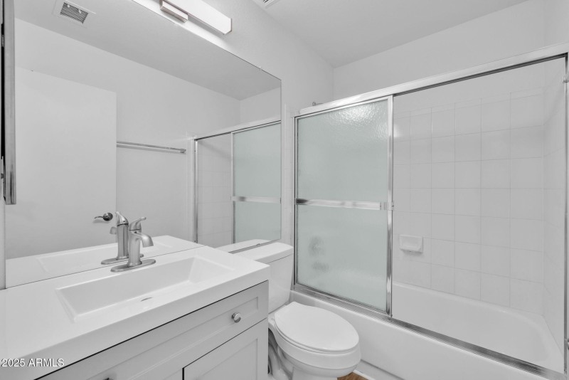 Hall Bath - web