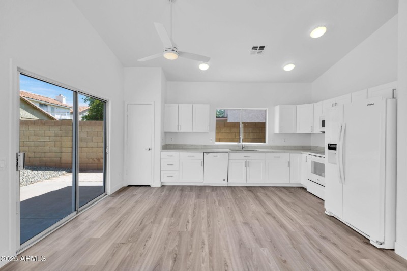 Kitchen* - web