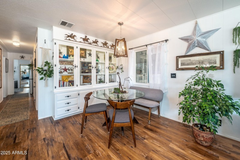 17-632-S-83rd-Way-17