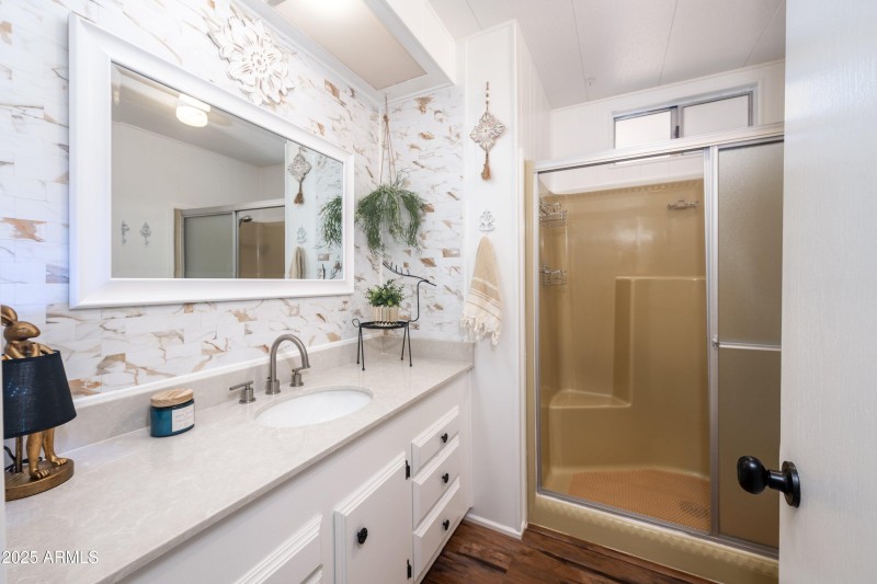 28-632-S-83rd-Way-28