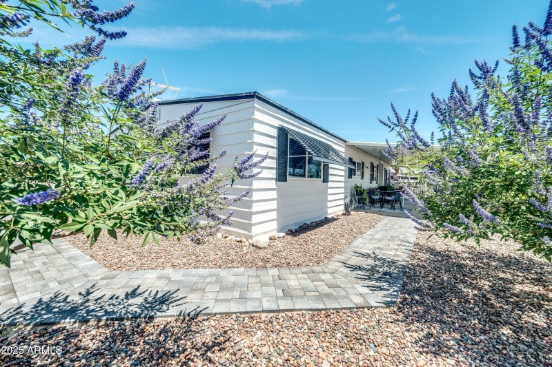 36-632-S-83rd-Way-36