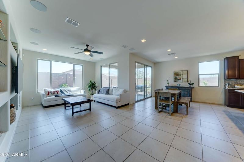 1957 W Fawn Way-9